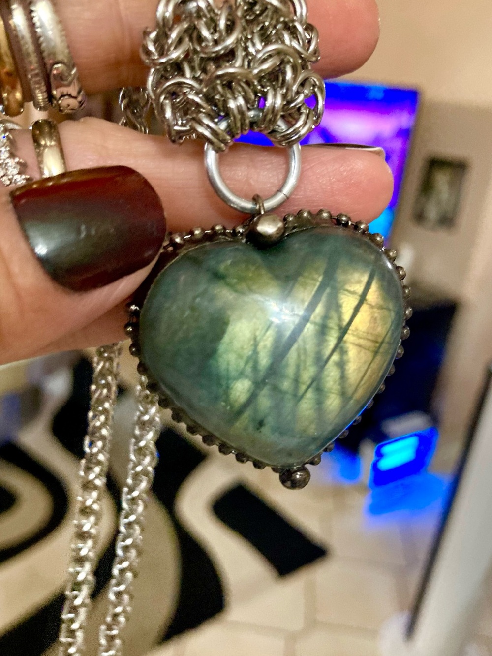 Genuine iridescent labradorite gemstone heart shape charm boho choker necklace . - Picture 7 of 16